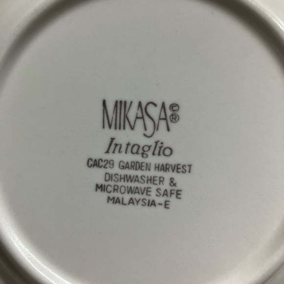 Mikasa Intaglio CAC29 Garden Harvest set of 3 Fruit Pattern Ceramic saucer 6.5” - Picture 4 of 11